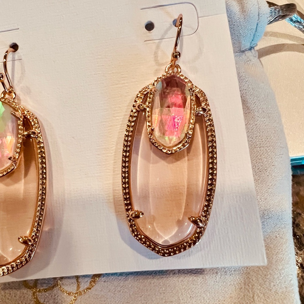 NWT Kendra Scott RARE & Retired Emmy Earrings Clear Peach & Dichroic in ROSE GLD - Picture 3 of 17